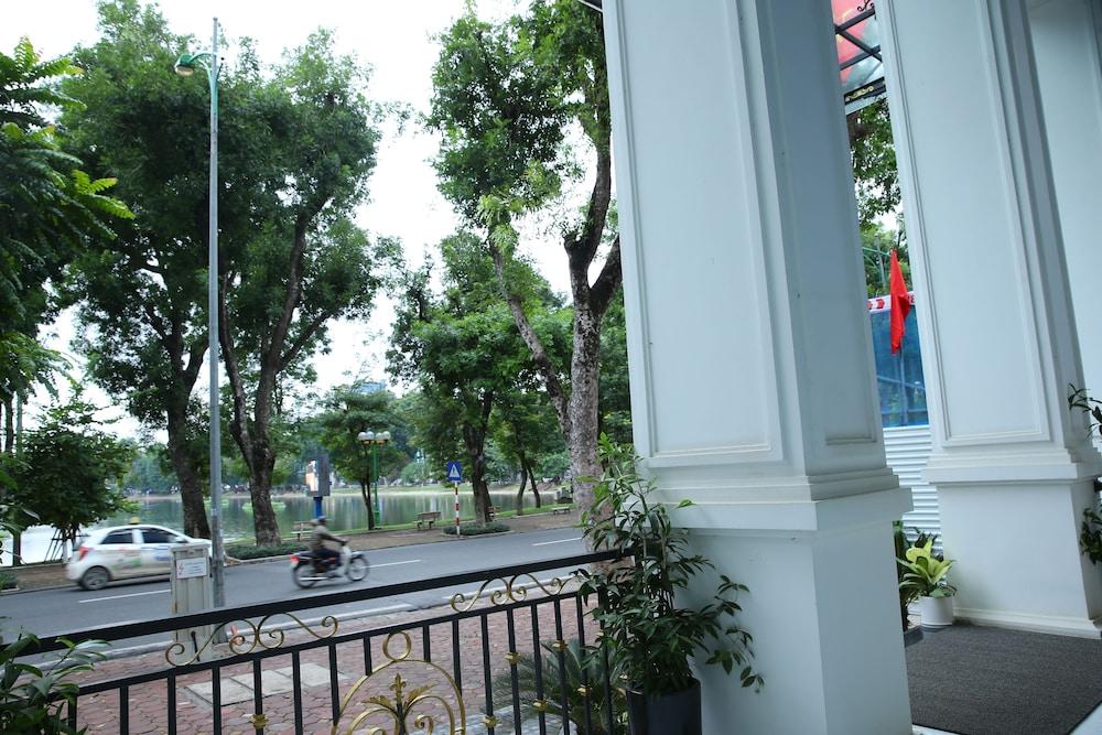 Adonis Hotel Hanoi Exterior photo