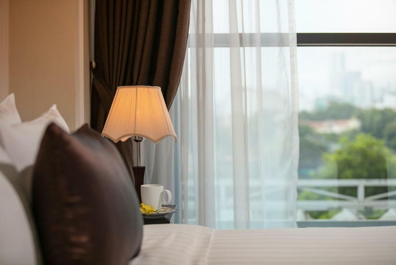 Adonis Hotel Hanoi Exterior photo